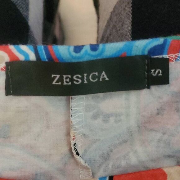 NWOT ZESICA SHIFT DRESS - Picture 2 of 3